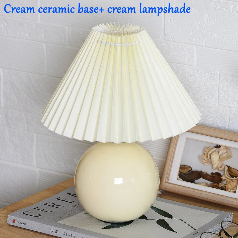 Vintage Pleated Table Lamp