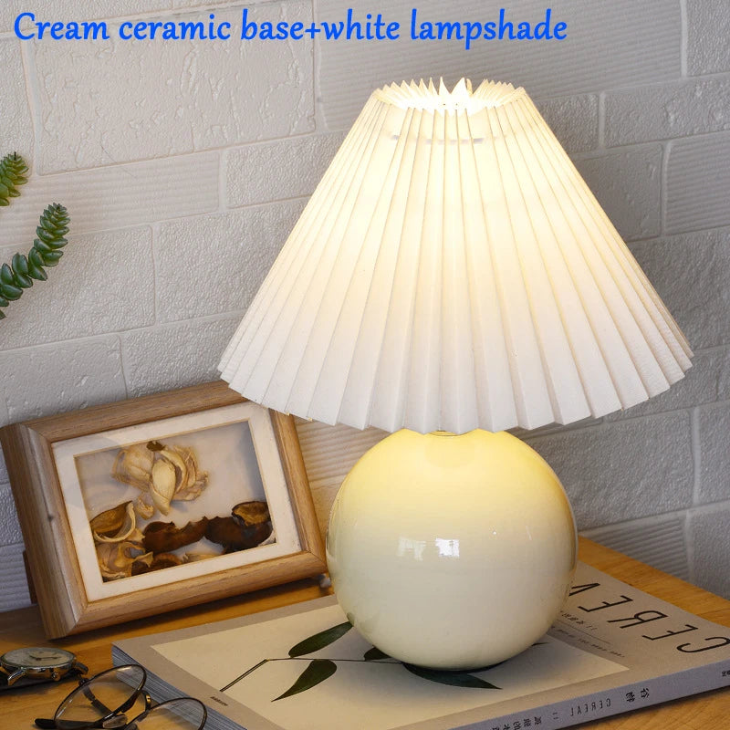 Vintage Pleated Table Lamp